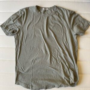 Buck Mason Slub Cotton Curved Hem Tee Men’s M